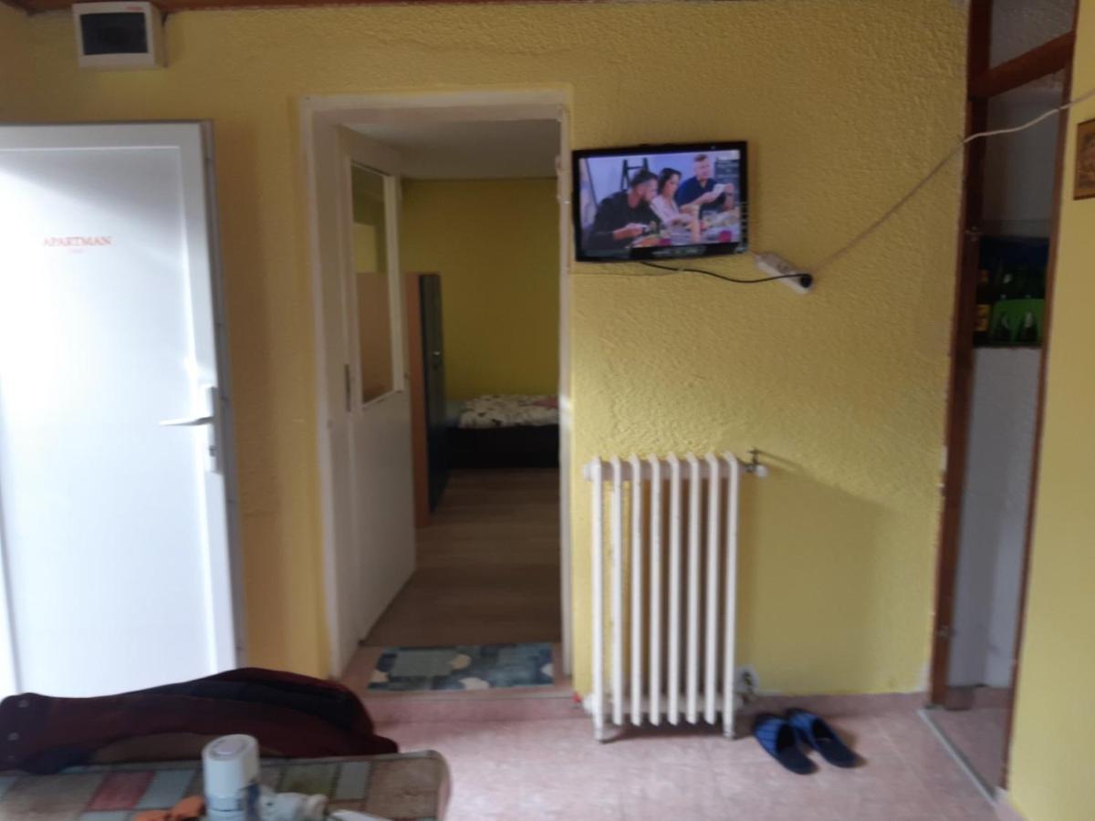 Apartman Novi Sad - Apartment Novi Sad Sremska Kamenica المظهر الخارجي الصورة