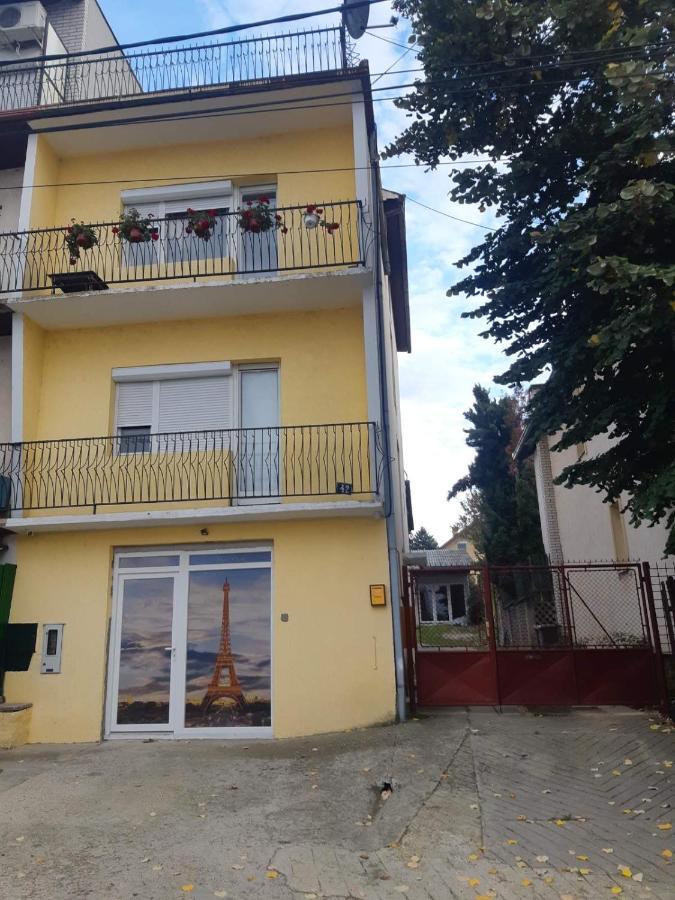 Apartman Novi Sad - Apartment Novi Sad Sremska Kamenica المظهر الخارجي الصورة