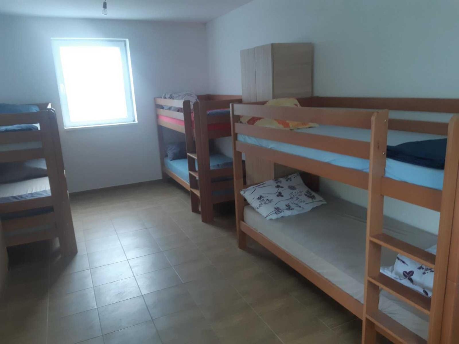 Apartman Novi Sad - Apartment Novi Sad Sremska Kamenica المظهر الخارجي الصورة